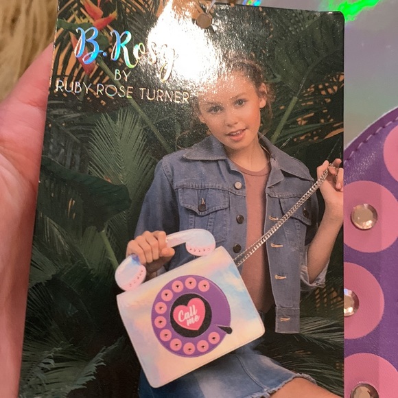 Old phone bag shiny silver rhinestones ad a good little pop to it - Picture 2 of 4